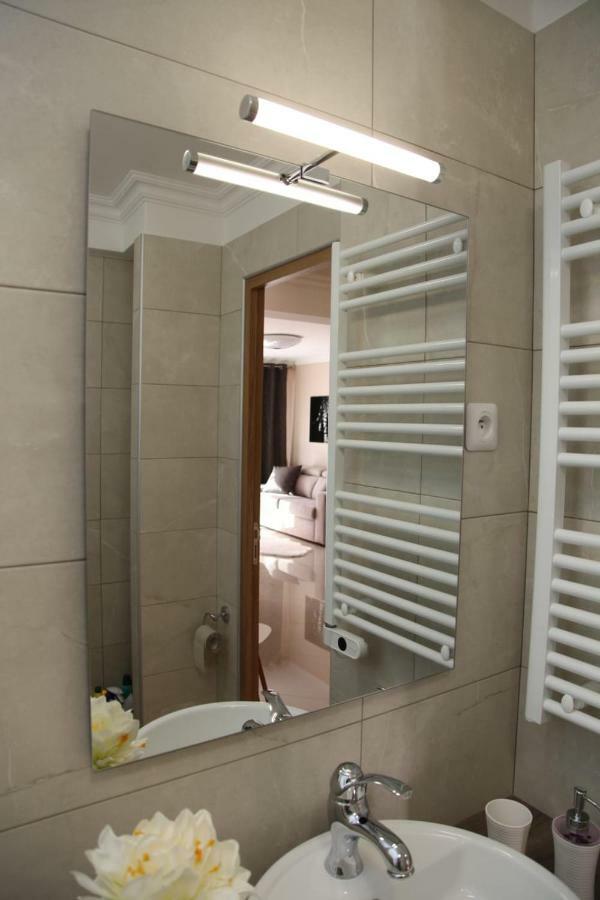 Stylish 2 Room Flat 60 Meters To The Beach Nizza Exterior foto